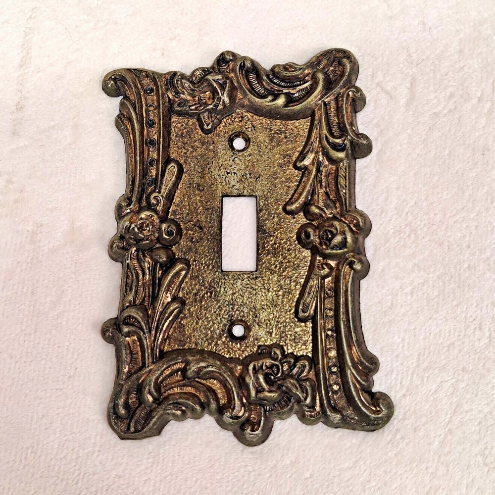 Vintage Ornate Brass Tone Metal Single Switch witch Wall Plate w/ Screws